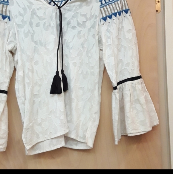 Cream Tribal Blue Texture Blak Embroidered Peasant Top S z S - Picture 6 of 13